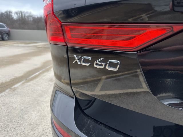Certified 2023 Volvo XC60 B5 Plus w/ Climate Package image 37