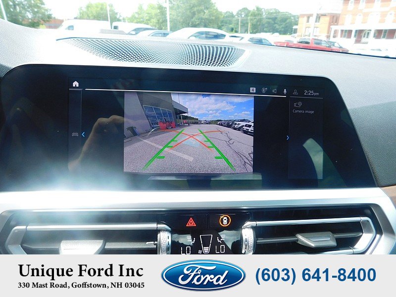 Used 2021 BMW 330e xDrive image 23