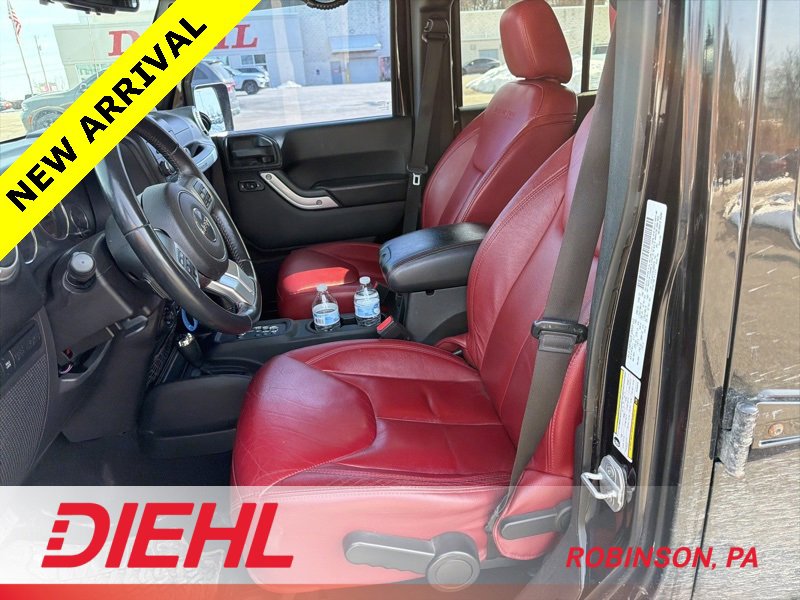 Used 2013 Jeep Wrangler Unlimited Rubicon image 11