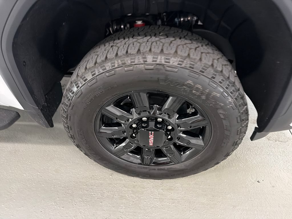 New 2026 GMC Sierra 2500 AT4 w/ AT4 Premium Plus Package AWD/4WD video 4