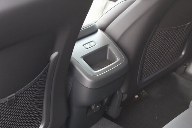 New 2026 Volvo XC60 B5 Plus w/ Protection Package Premier image 15