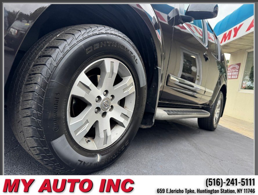 Used 2012 Nissan Pathfinder Silver w/ DVD Entertainment Pkg AWD/4WD image 10