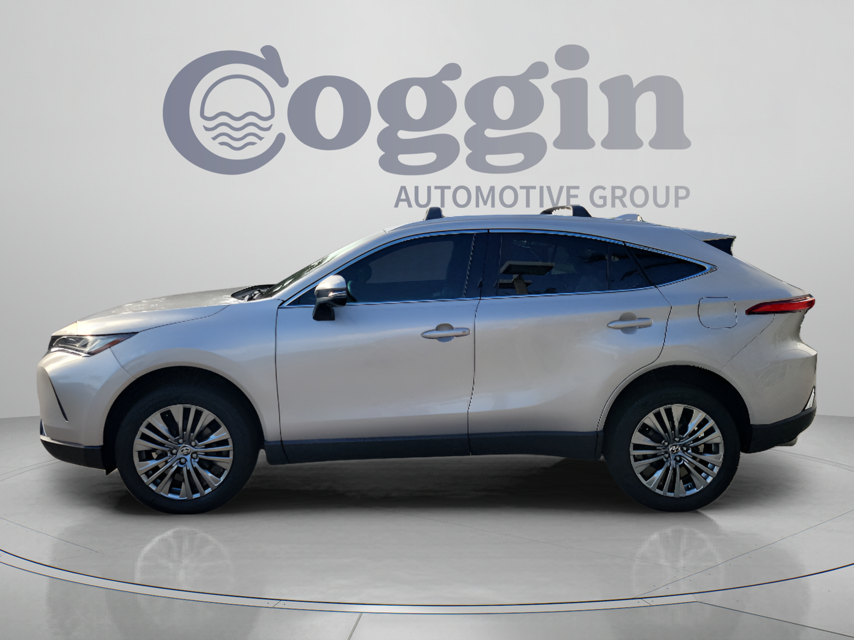 Used 2023 Toyota Venza Limited AWD/4WD image 3