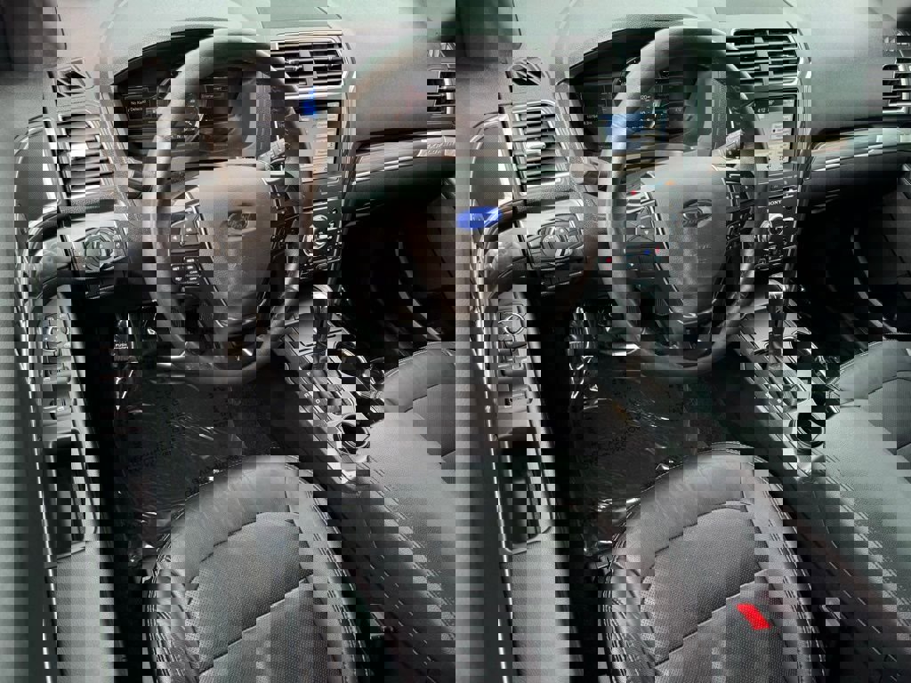 Used 2017 Ford Explorer Limited FWD image 25