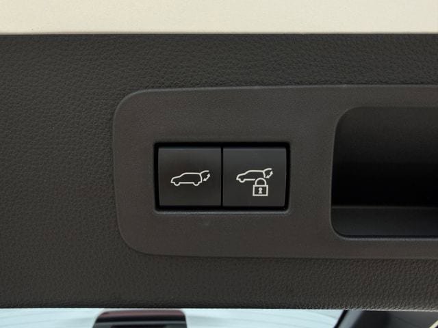 Used 2024 Lexus LX 600 4WD w/ Appearance Package image 36