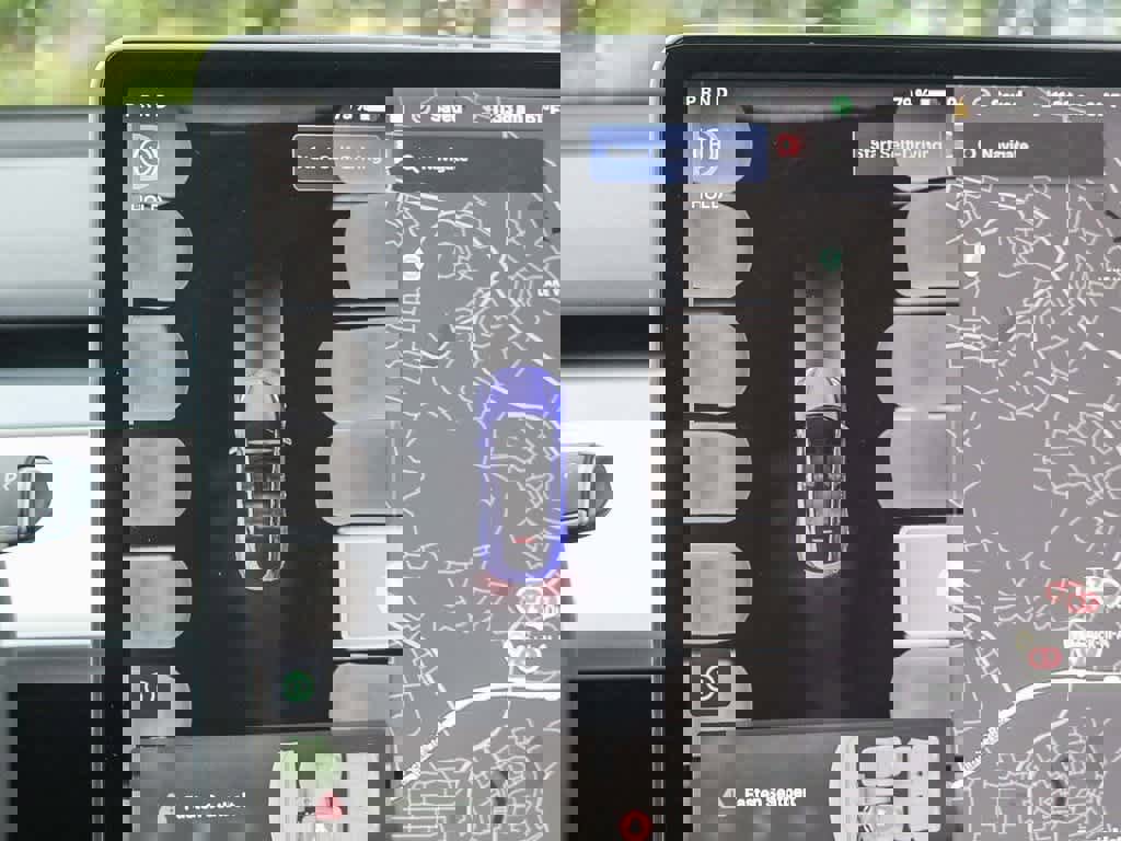 Used 2024 Tesla Model Y 2WD image 24