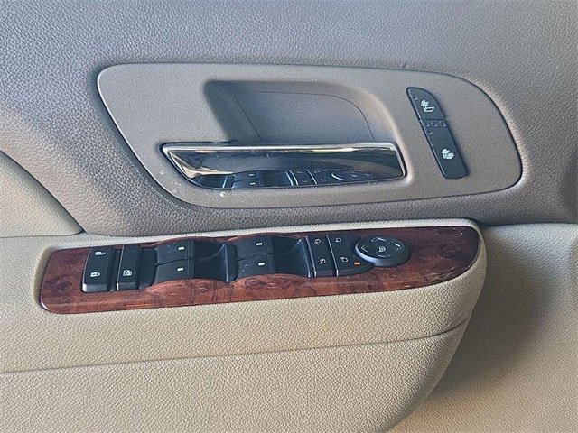 Used 2013 Chevrolet Suburban LT w/ All-Star Edition image 7