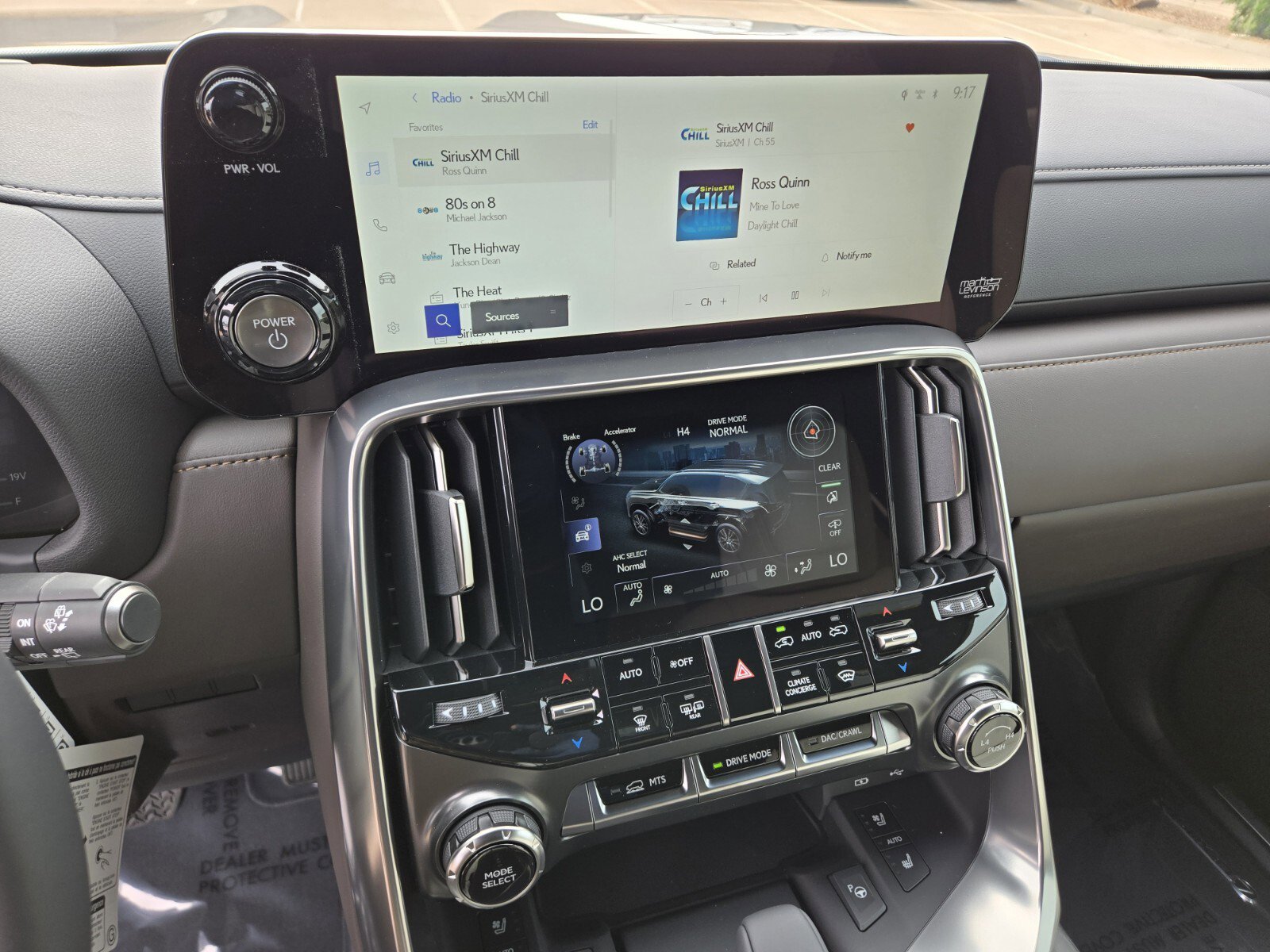 New 2026 Lexus LX 700h Luxury image 12