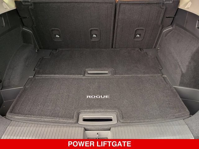 Certified 2025 Nissan Rogue Platinum w/ Tech Package AWD/4WD image 39