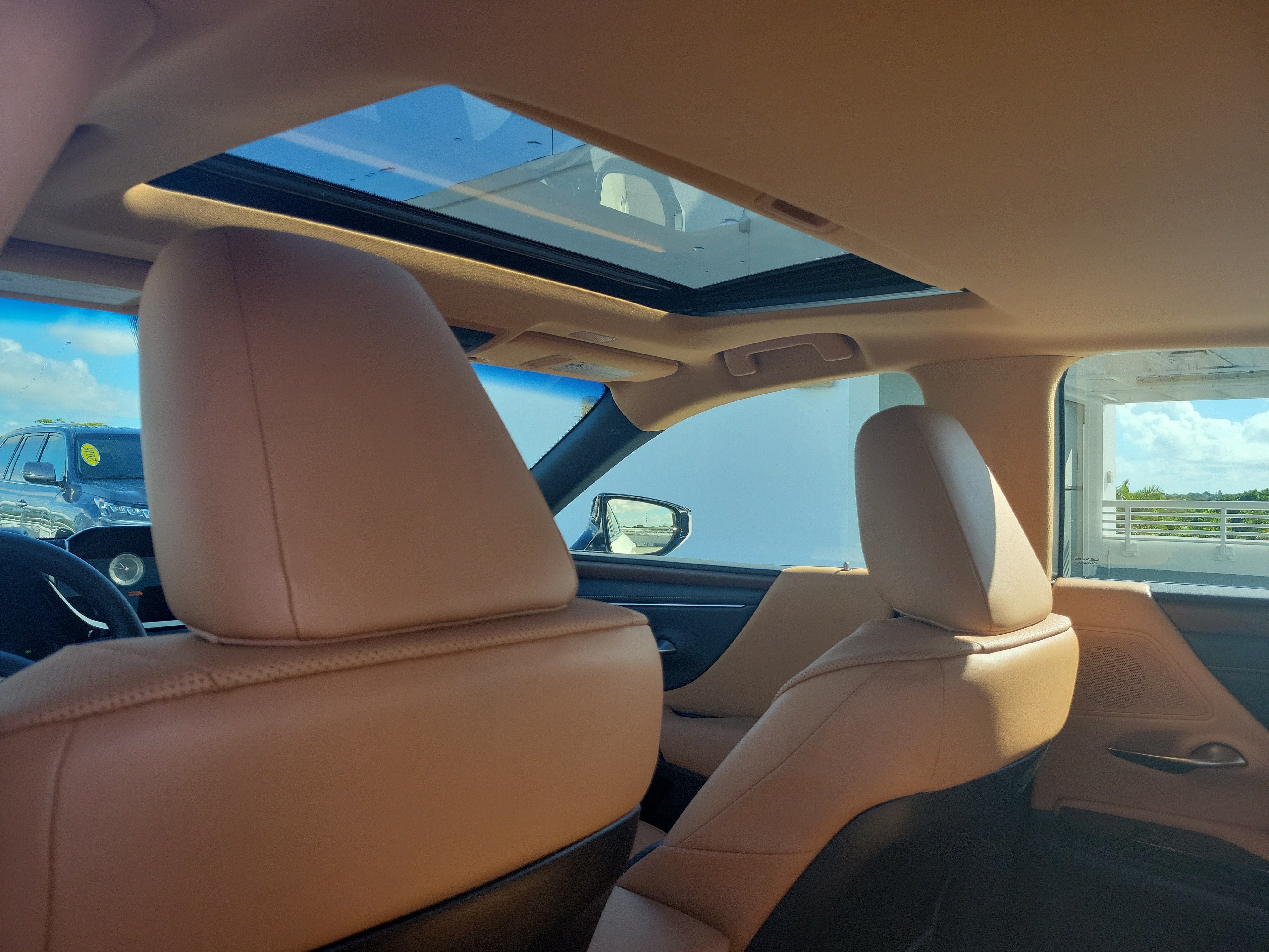Certified 2024 Lexus ES 350 w/ Premium Package FWD image 14