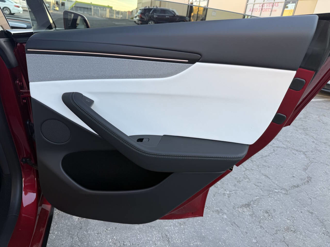 Used 2026 Tesla Model Y Long Range image 30