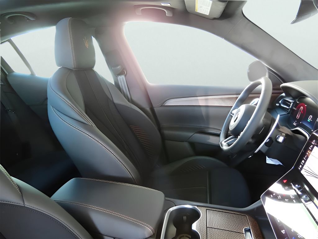 New 2025 Maserati Grecale Folgore image 10