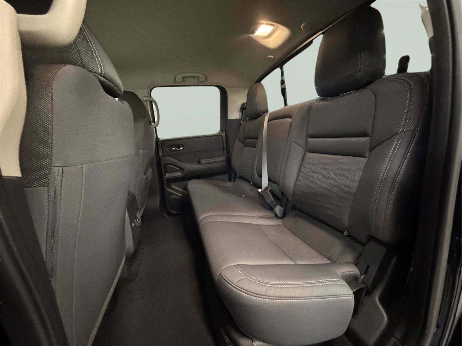 Used 2024 Nissan Frontier SV w/ SV Convenience Package AWD/4WD image 25