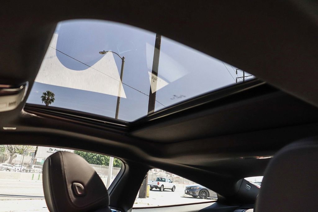 Used 2025 BMW 430i Coupe w/ M Sport Package image 27