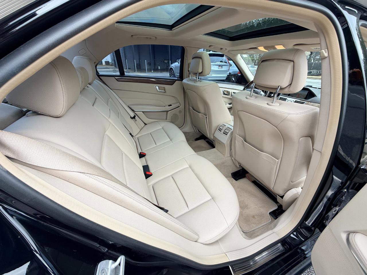 Used 2014 Mercedes-Benz E 350 Sedan image 12