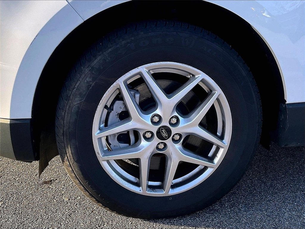 Used 2023 Ford Edge SEL image 7