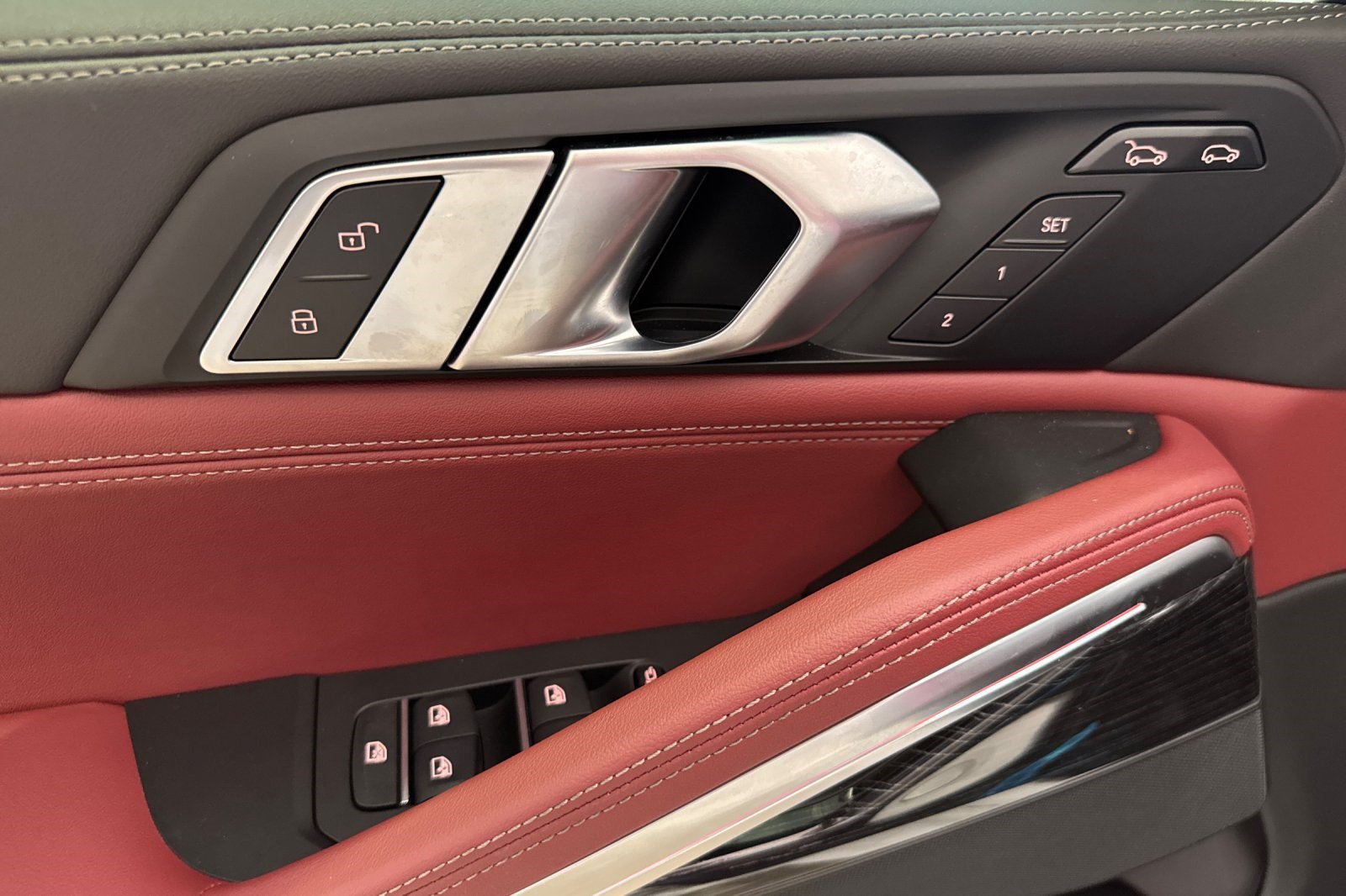 New 2027 BMW X6 xDrive40i AWD/4WD image 14