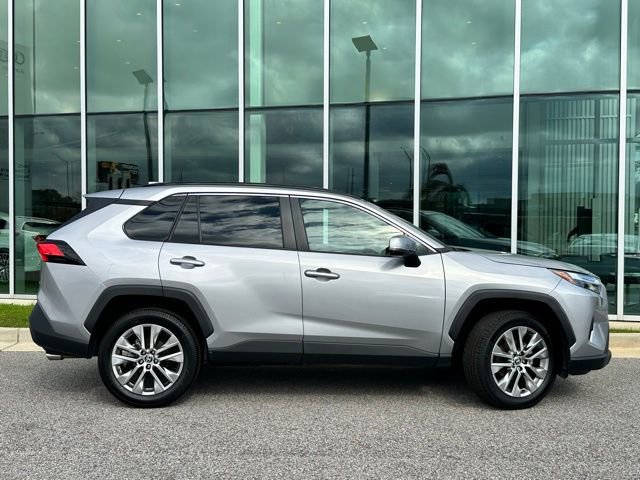 Used 2024 Toyota RAV4 XLE Premium image 5