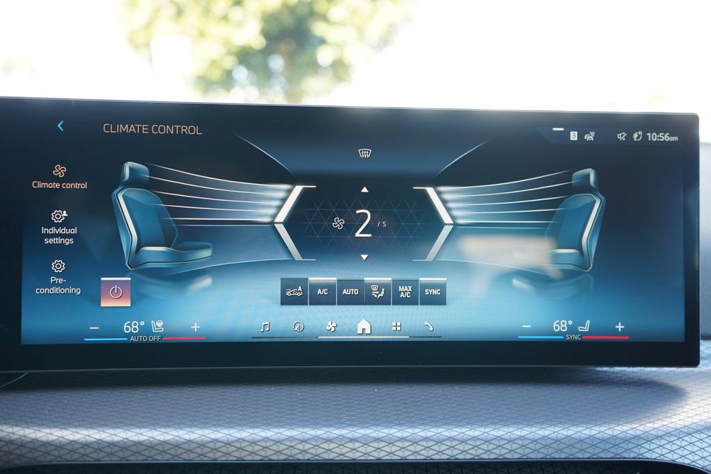 New 2026 BMW 330i Sedan w/ Convenience Package image 17