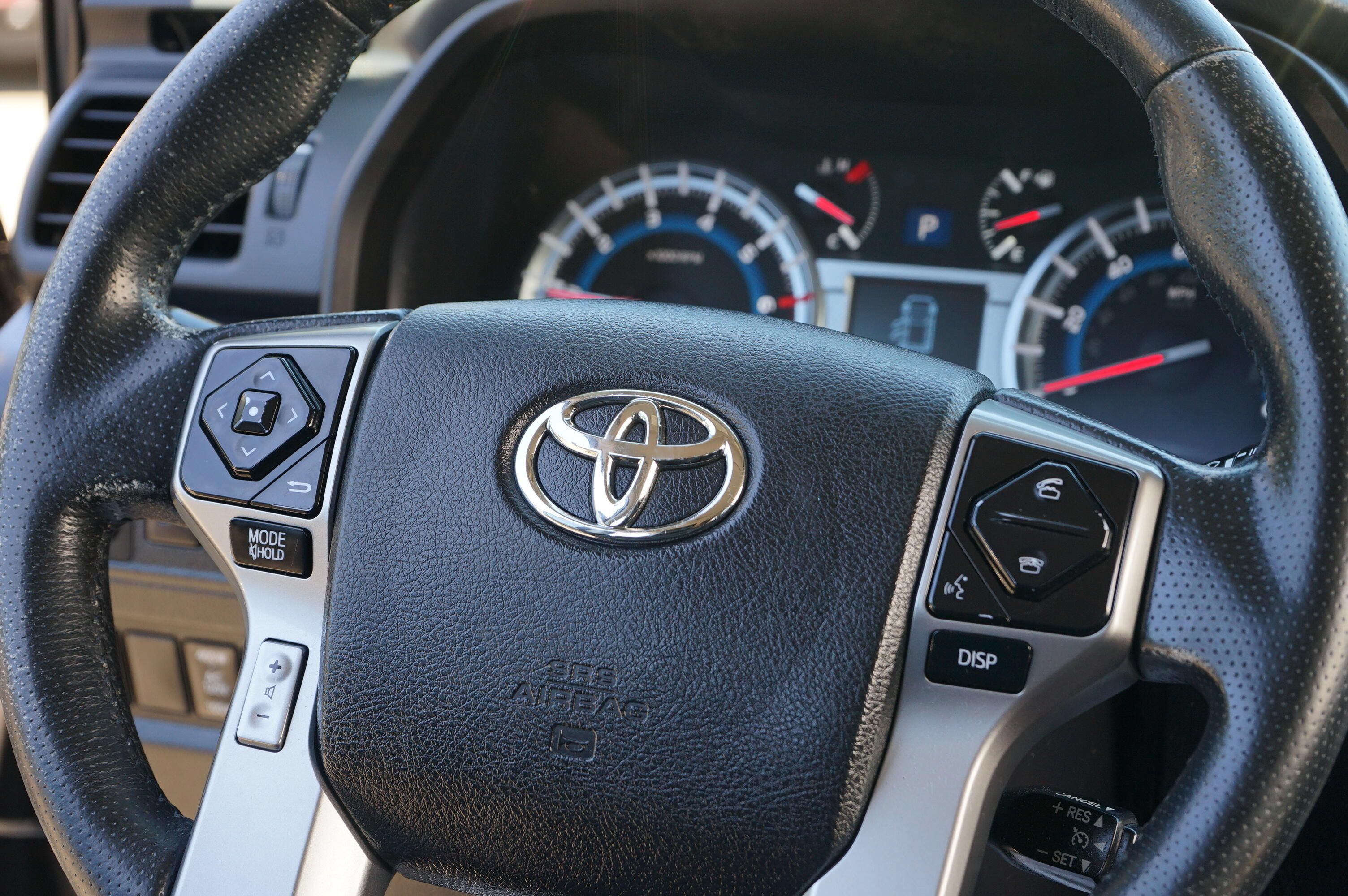 Used 2015 Toyota 4Runner Limited AWD/4WD image 20