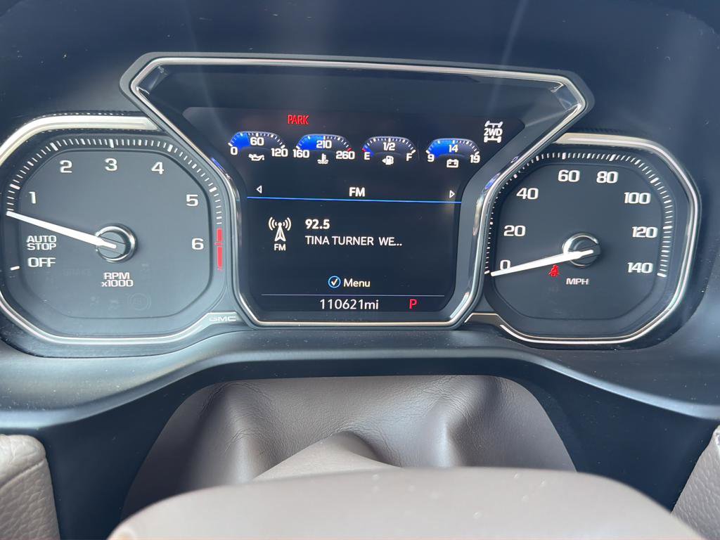 Used 2021 GMC Yukon Denali w/ Denali Premium Package image 27