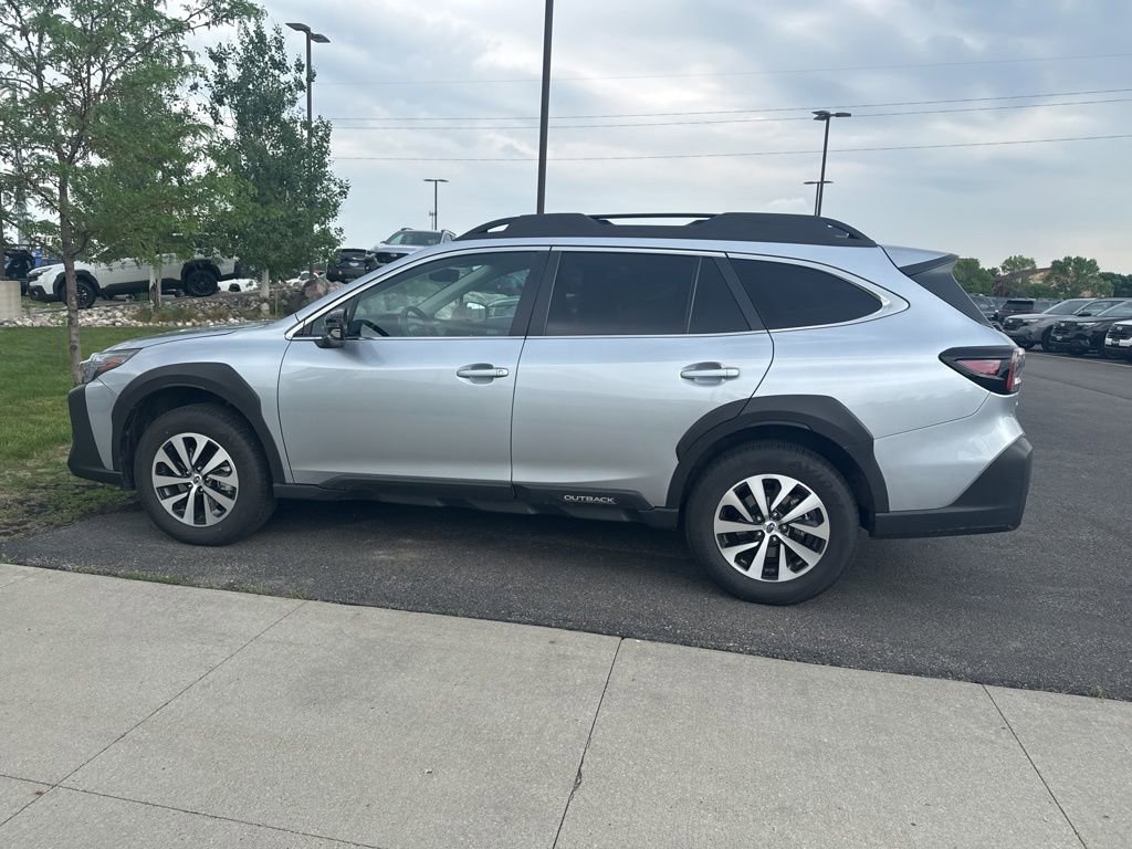 Used 2025 Subaru Outback Premium w/ Popular Package #1A AWD/4WD image 7