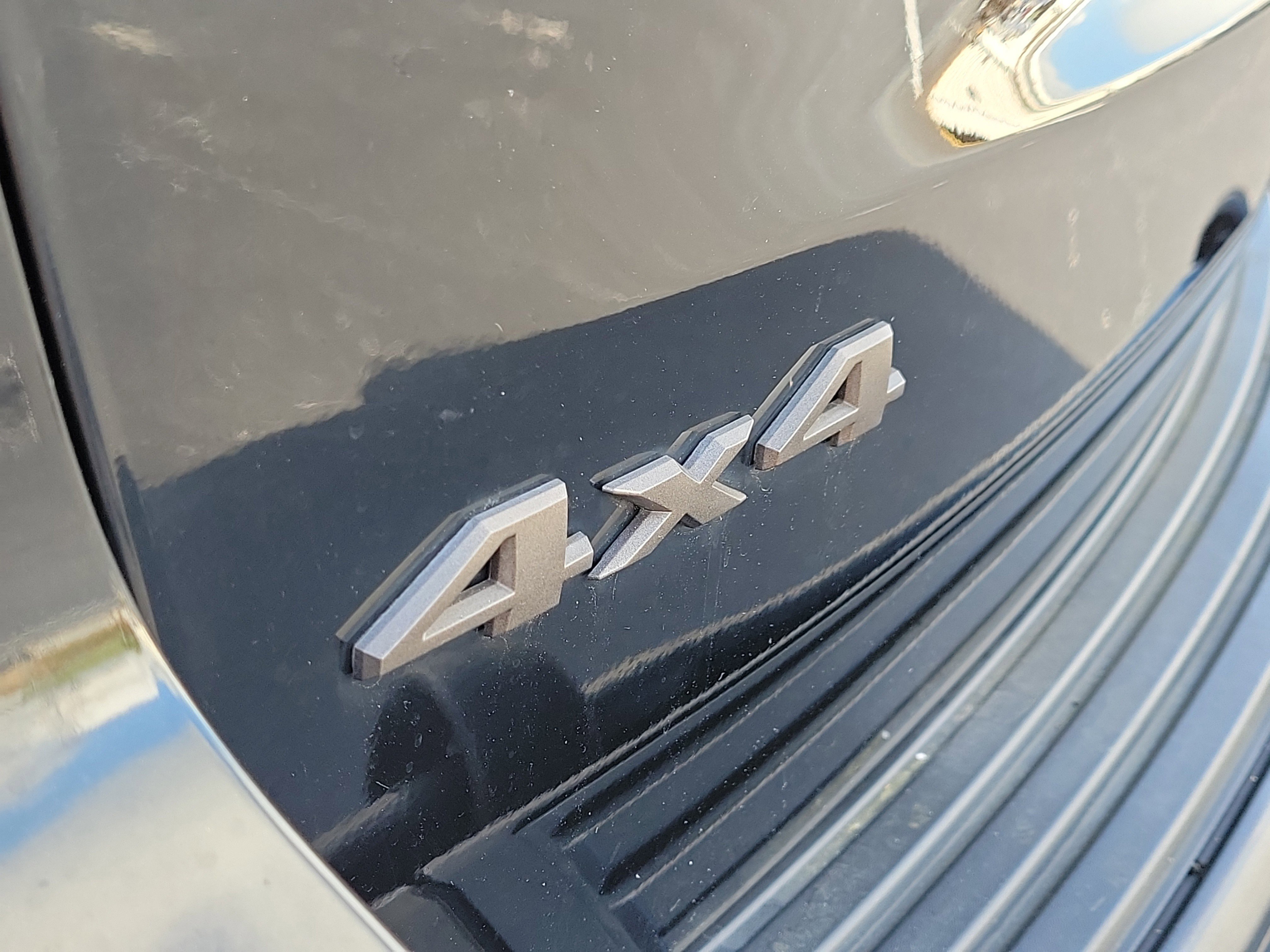 Used 2017 Jeep Grand Cherokee Laredo image 5