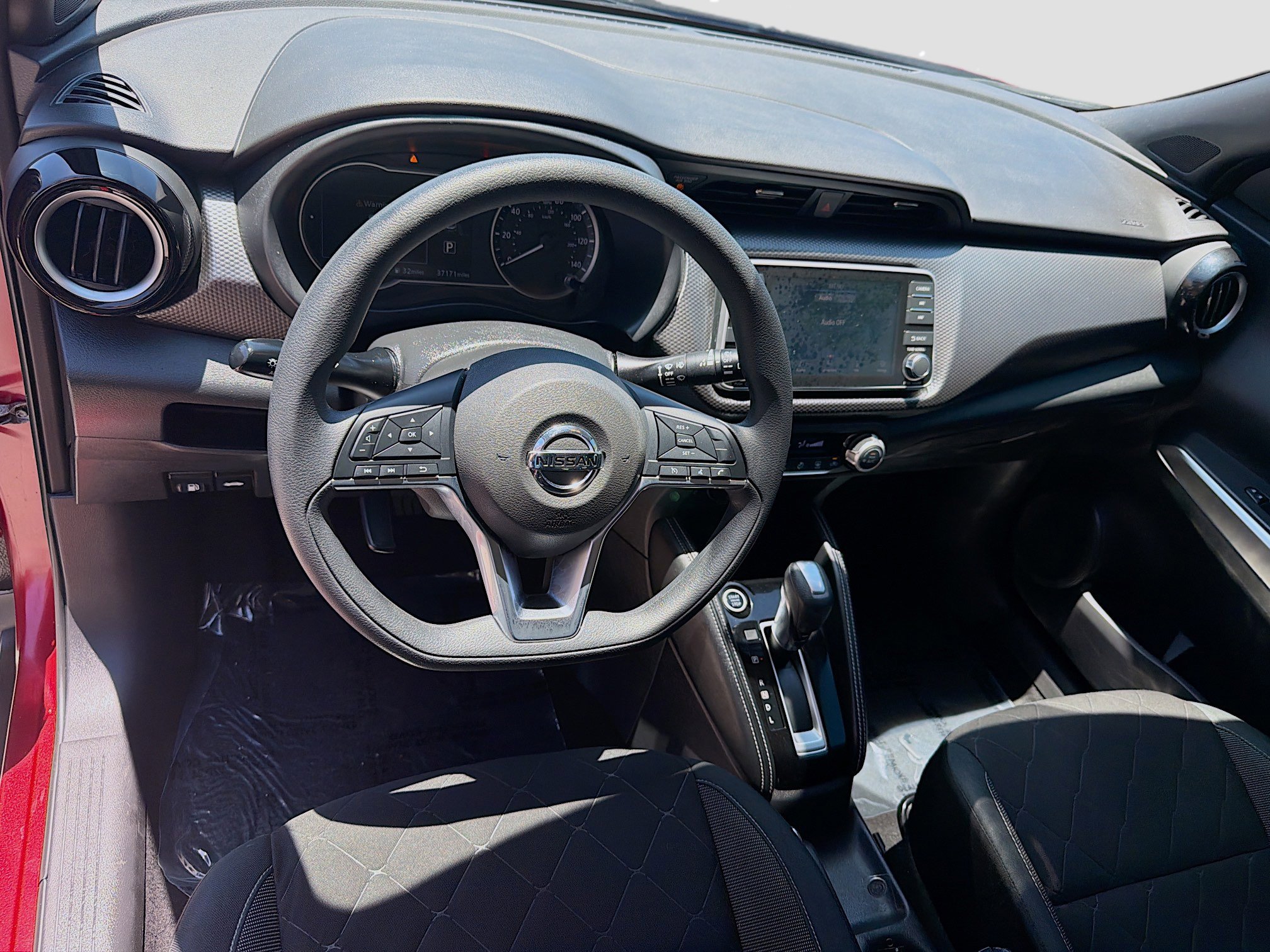 Used 2020 Nissan Kicks SV FWD image 7