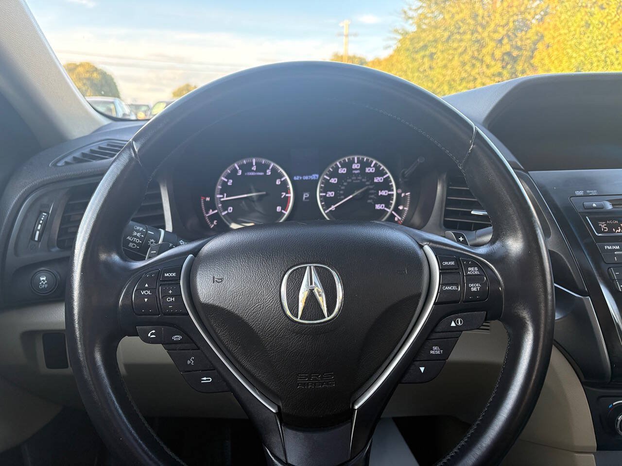 Used 2013 Acura ILX w/ Technology Package FWD image 19