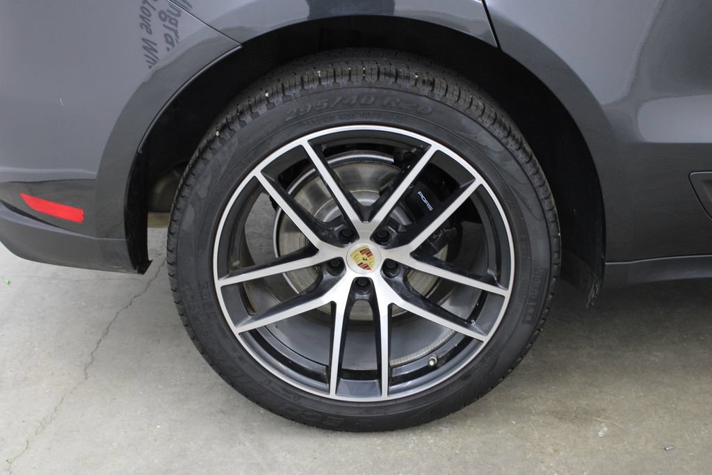 Used 2024 Porsche Macan AWD/4WD image 15