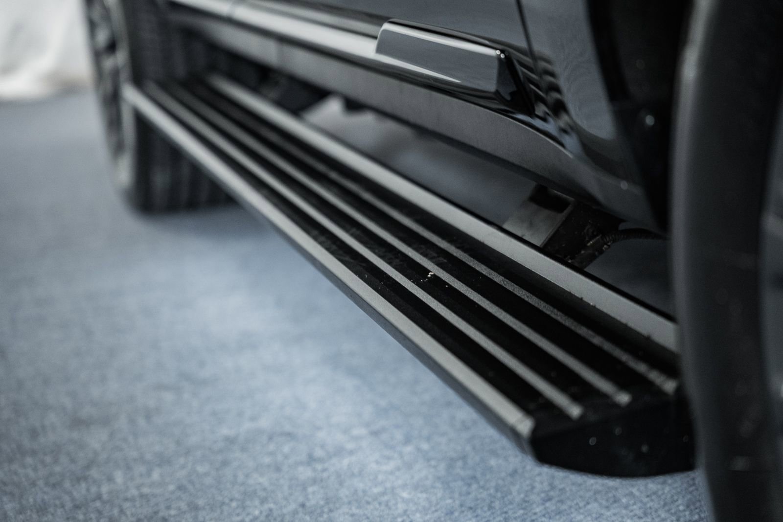 Used 2023 Cadillac Escalade V w/ LPO, Floor Liner Package image 23