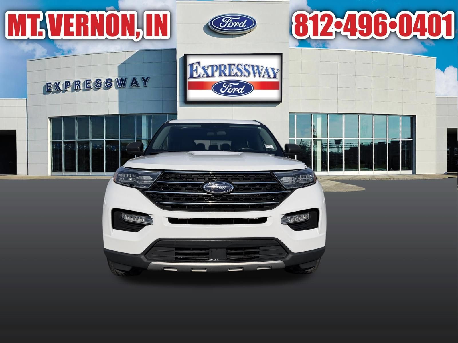 Used 2024 Ford Explorer XLT w/ Equipment Group 202A RWD image 3