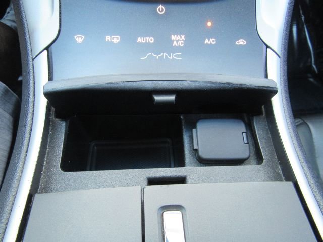 Used 2016 Lincoln MKZ Hybrid image 48