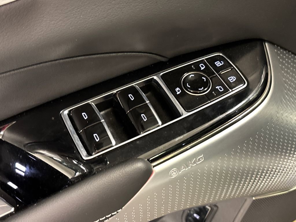 New 2025 Cadillac Lyriq Sport RWD image 24