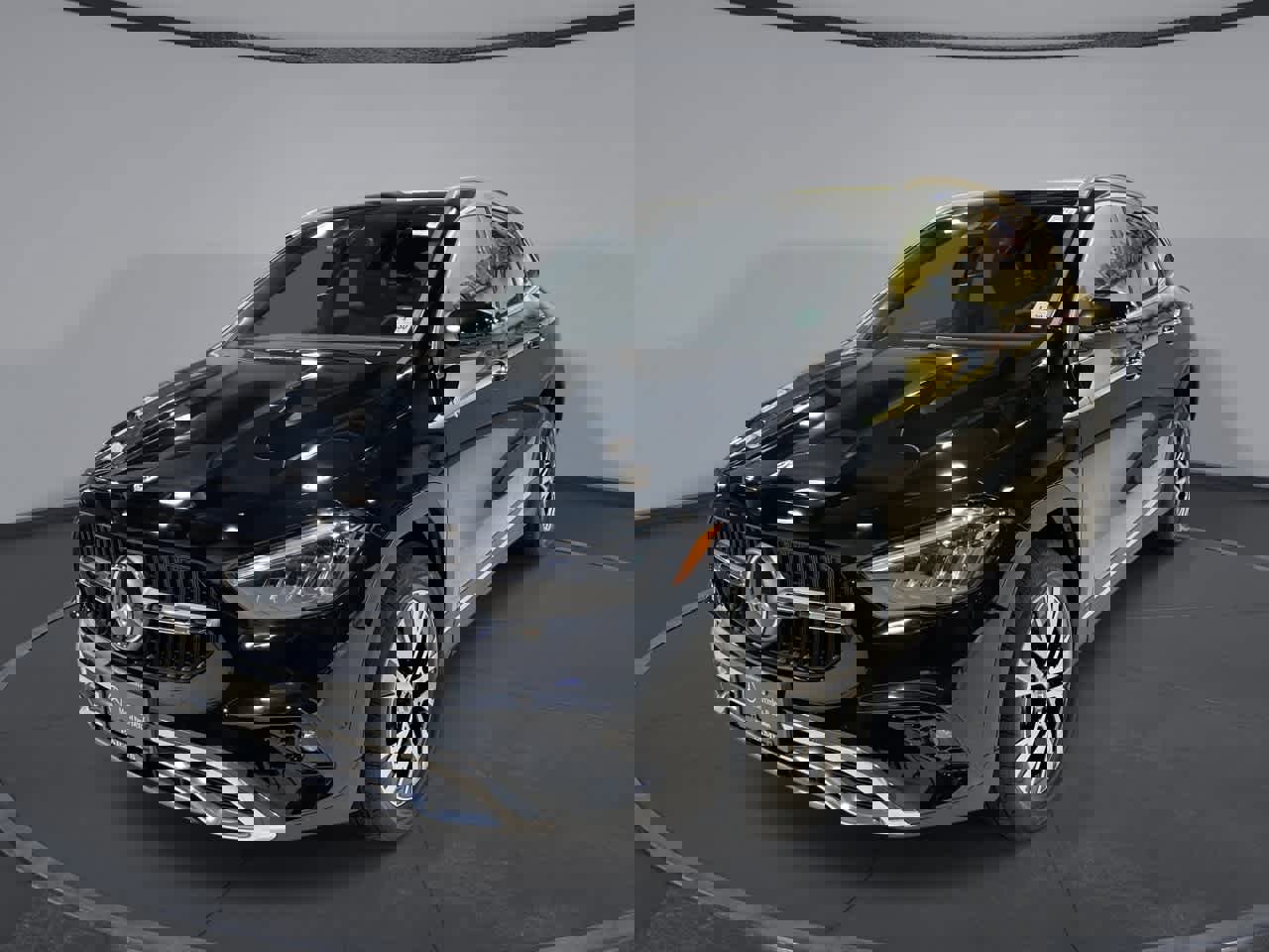 Certified 2025 Mercedes-Benz GLA 250 4MATIC image 1