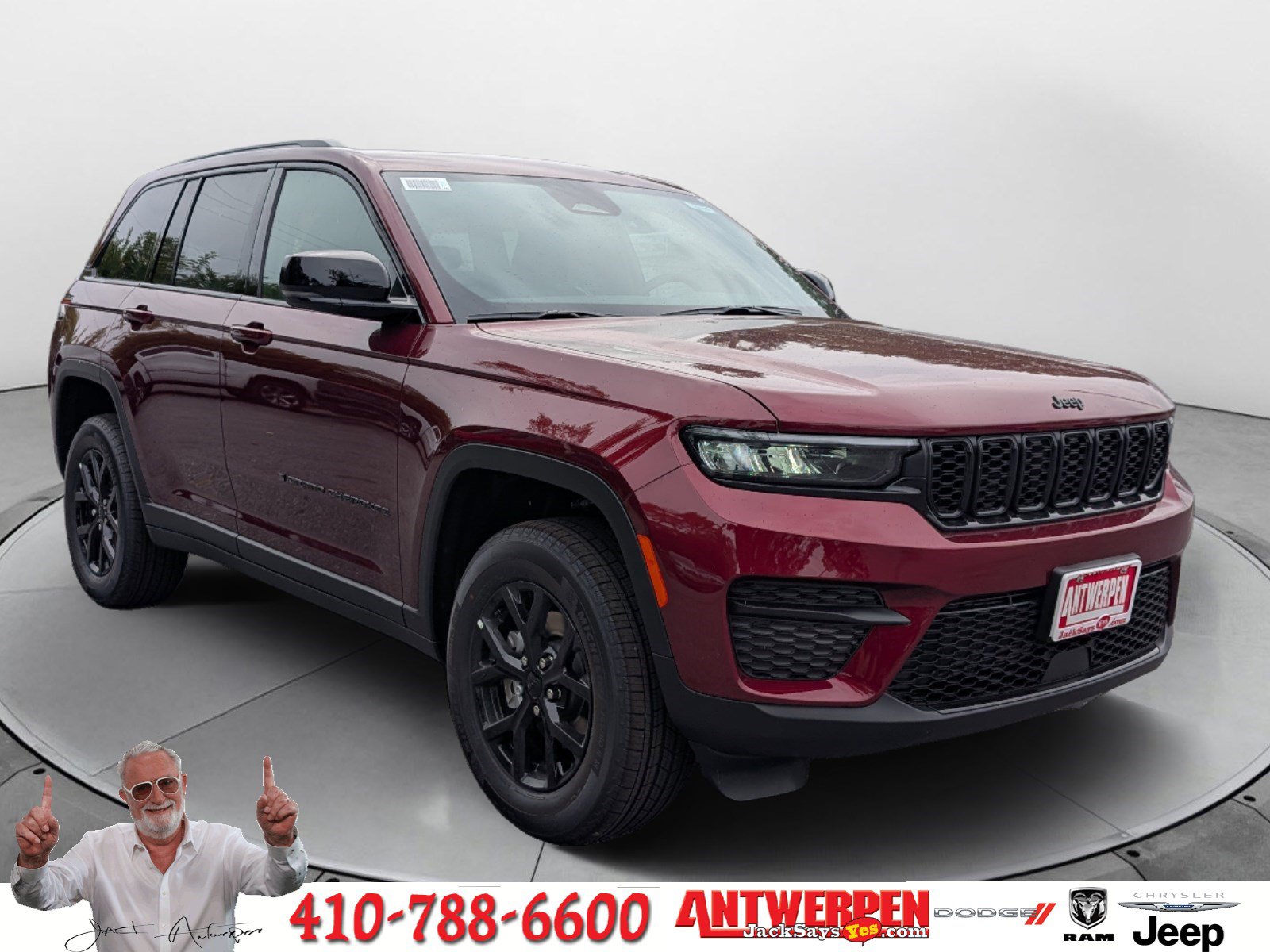 New 2025 Jeep Grand Cherokee Altitude AWD/4WD image 1