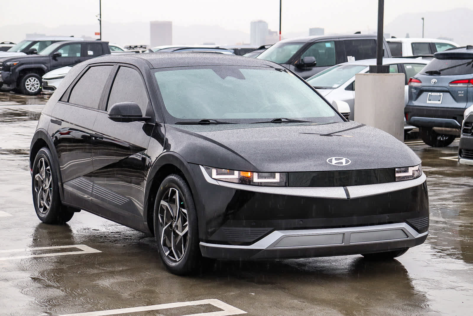 Used 2022 Hyundai Ioniq 5 SEL w/ Cargo Package image 3