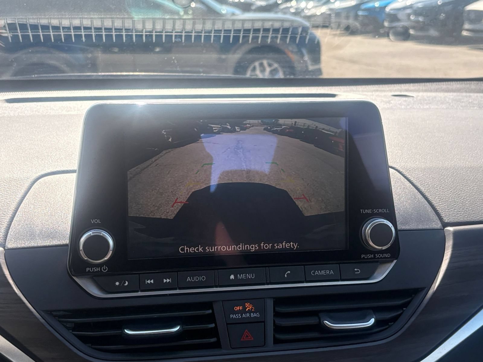 Used 2025 Nissan Altima 2.5 SV FWD image 16