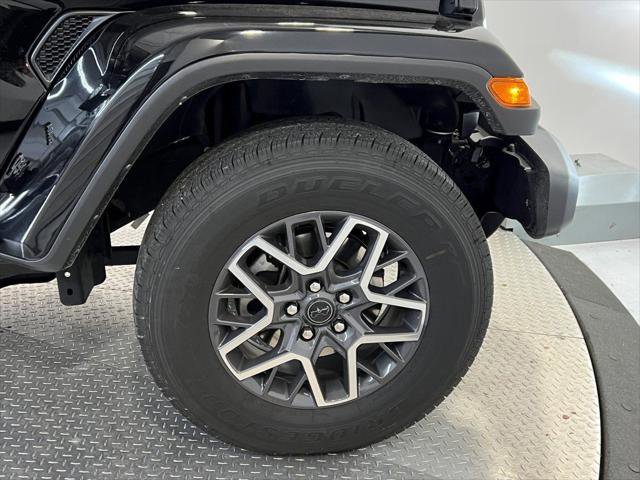 Certified 2024 Jeep Wrangler Sahara w/ Technology Group image 12