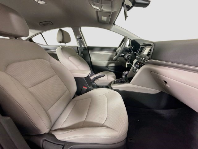 Used 2020 Hyundai Elantra SE FWD image 27