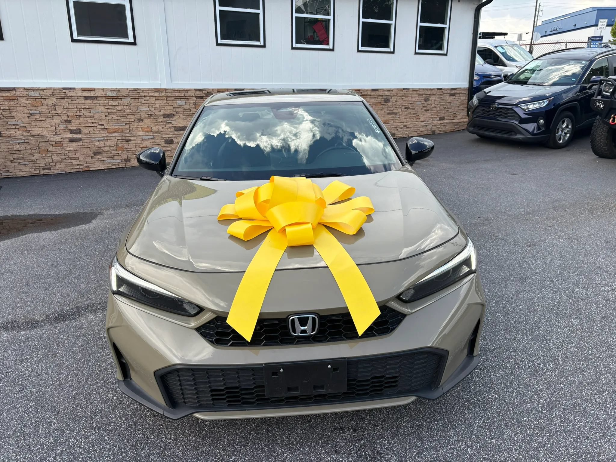 Used 2025 Honda Civic Sport image 14