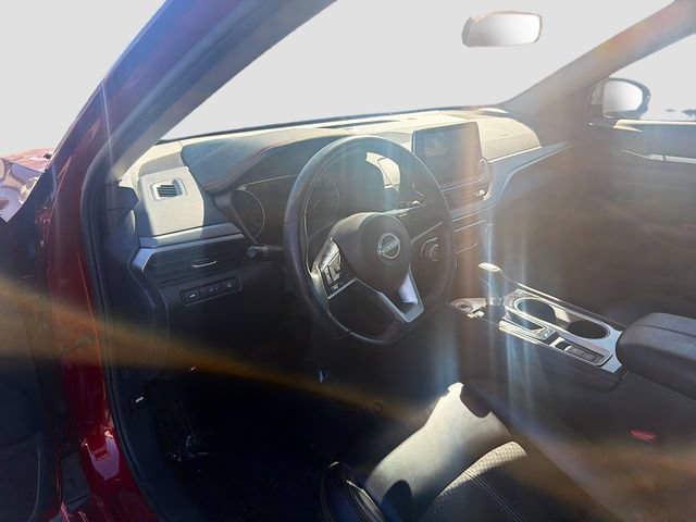 Used 2024 Nissan Altima 2.5 SR AWD/4WD image 8