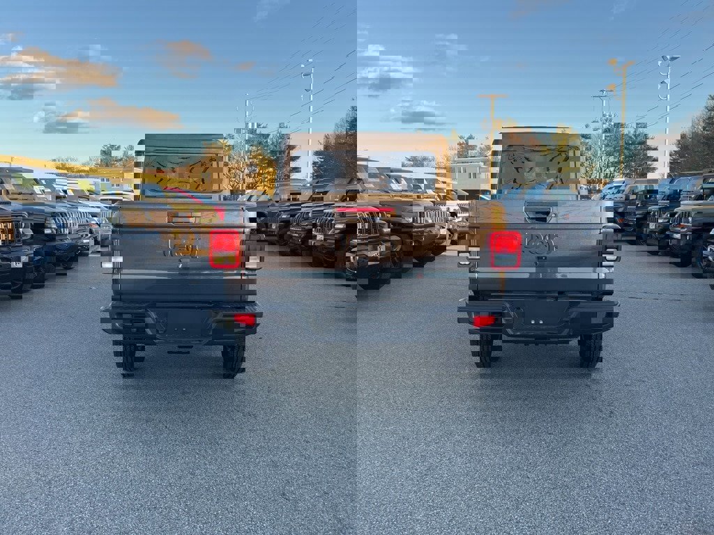 New 2026 Jeep Gladiator Sport image 6