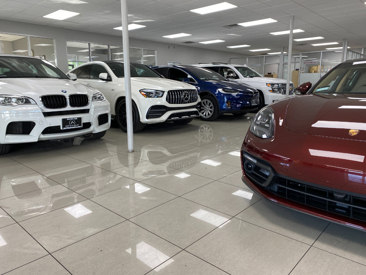 Used 2018 Mercedes-Benz GLC 300 GLC300 4MATIC image 41