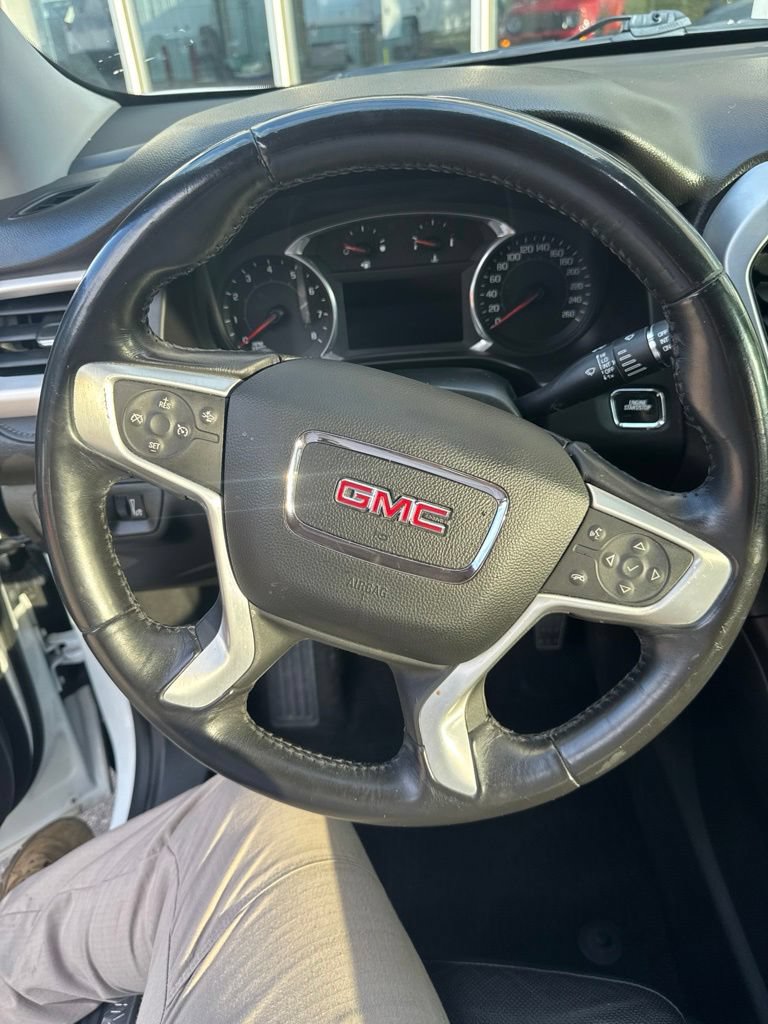 Used 2017 GMC Acadia SLT AWD/4WD image 11