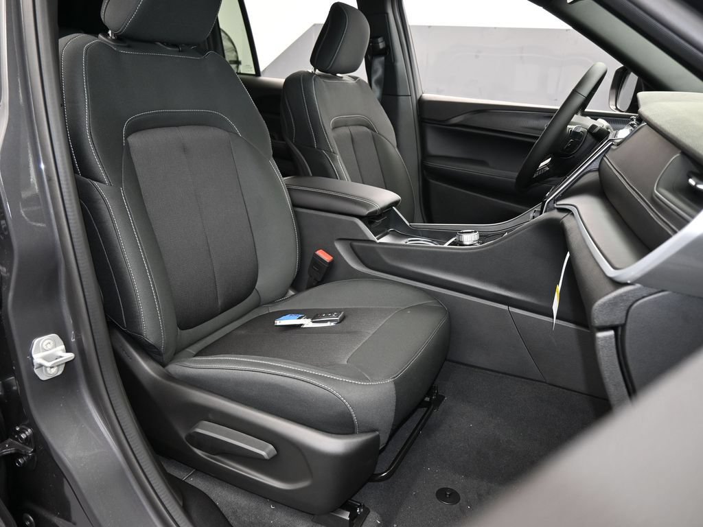 New 2026 Jeep Grand Cherokee Laredo X AWD/4WD image 43