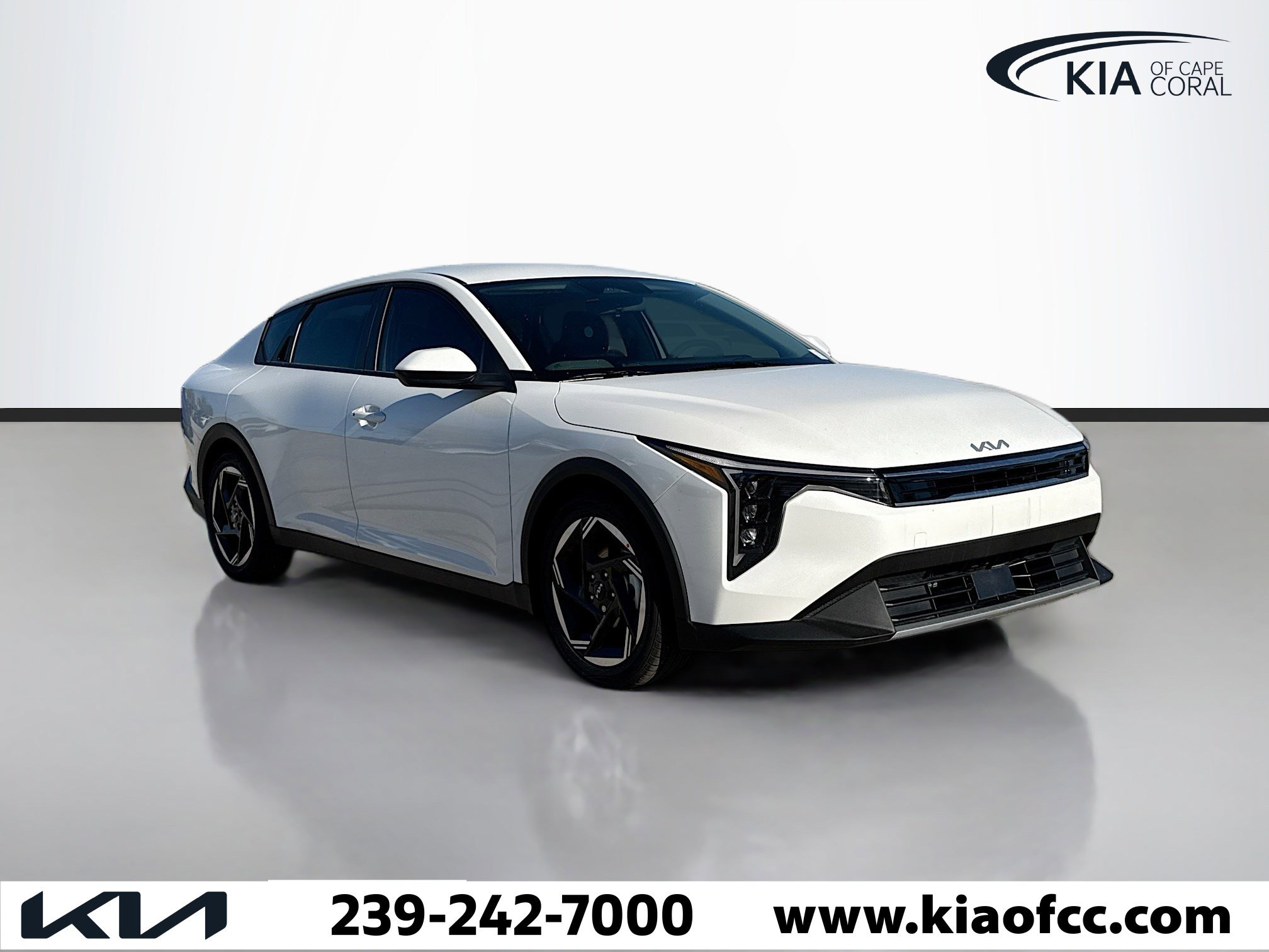 New 2025 Kia K4 EX image 1