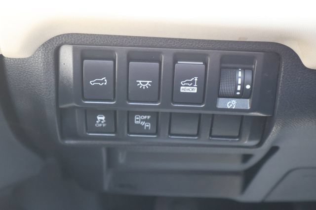 Used 2021 Subaru Ascent Touring AWD/4WD image 16