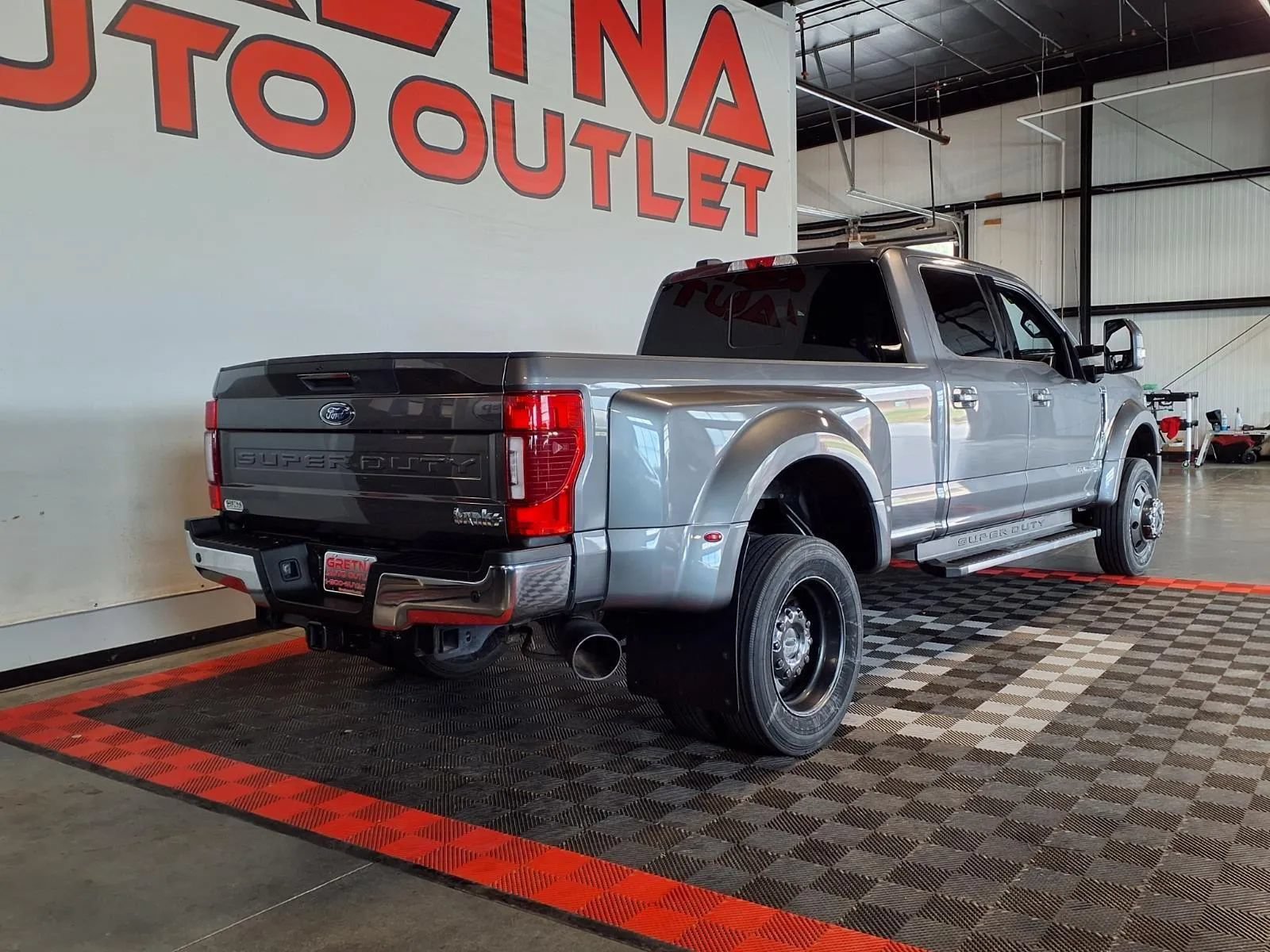 Used 2022 Ford F450 Lariat AWD/4WD image 7