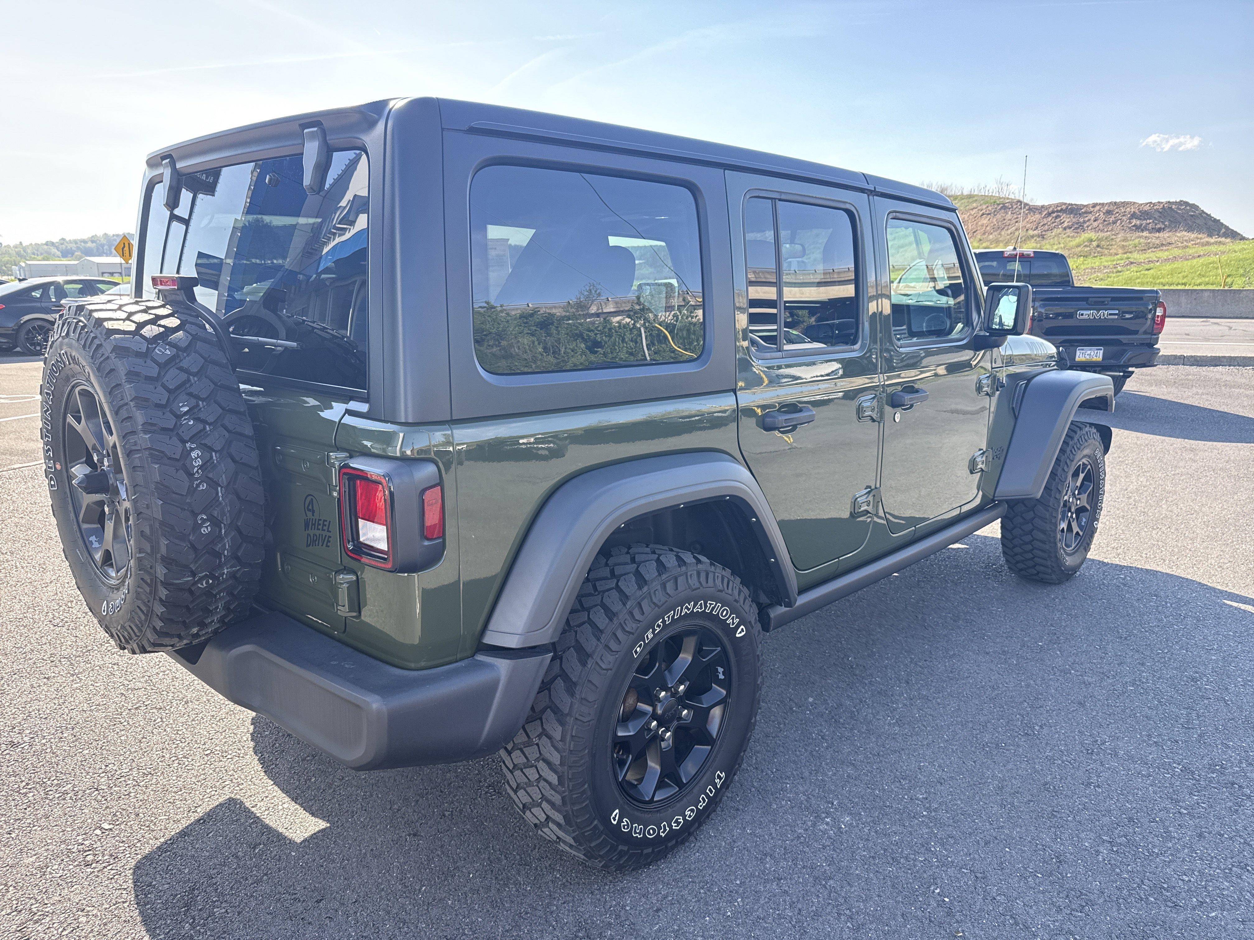 Used 2021 Jeep Wrangler Unlimited Sport AWD/4WD image 3